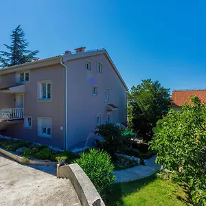 Robic Apartman Selce